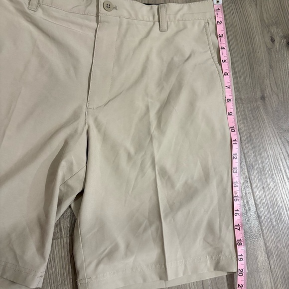 Izod Golf Shorts Beige Khaki Mens Sz 36 Preppy Outdoor - Picture 4 of 7